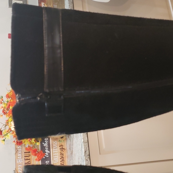 Liz Claiborne Flex High Boot - Picture 9 of 16